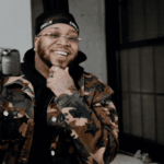 Desde la frías calles de Brooklyn llega Smoovesmith con “Strife” a las QB NYC Mic Sessions