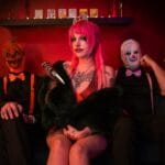 La banda de Bubblegum Metal NOVA RIOT desafía los estigmas sociales con su atrevido nuevo sencillo y videoclip “Midnight Coven Crush”